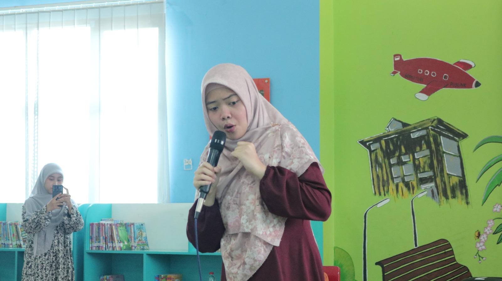 Wisata LiterAsyik Ke Perpustakaan Jakarta Timur Bersama TK Raudhatul Jannah